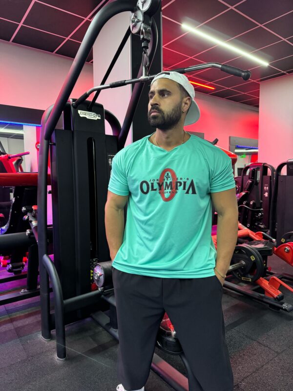 Olympia Baskılı  Kollar Dar V Yaka  Hafif T-shirt