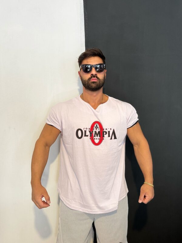 Kollar Dar Kesim OLYMPİA Baskılı  100% Pamuk T-shirt
