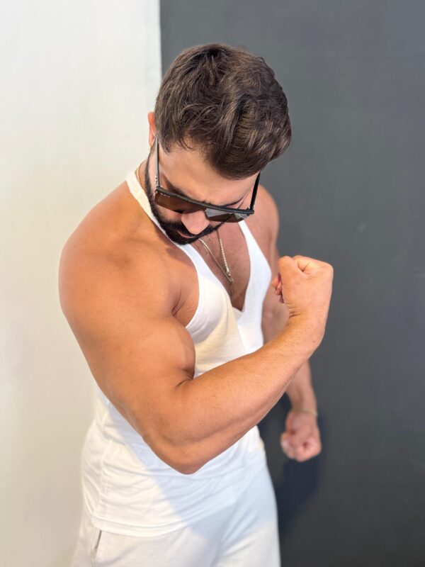 Yırtık Model Beyaz Penye Atlet - Görsel 3