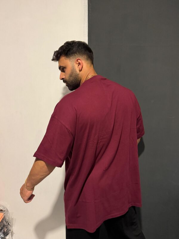 Bordo V Yaka Küçük Baskılı Battal Beden TİŞÖRT - Görsel 4