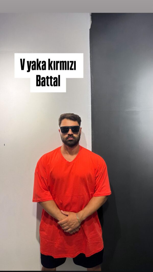 V Yaka Penye Kırmızı Battal Beden Penye Tişört Baskısız - Görsel 3