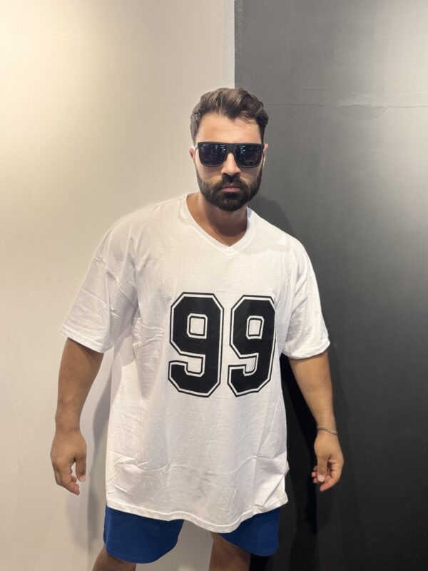 99 Numara Battal V Yaka Tişört - Görsel 4