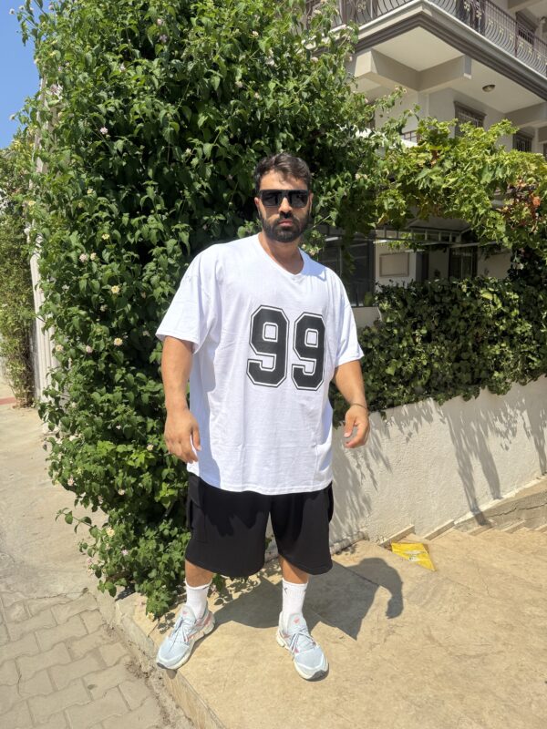 99 Numara Battal V Yaka Tişört