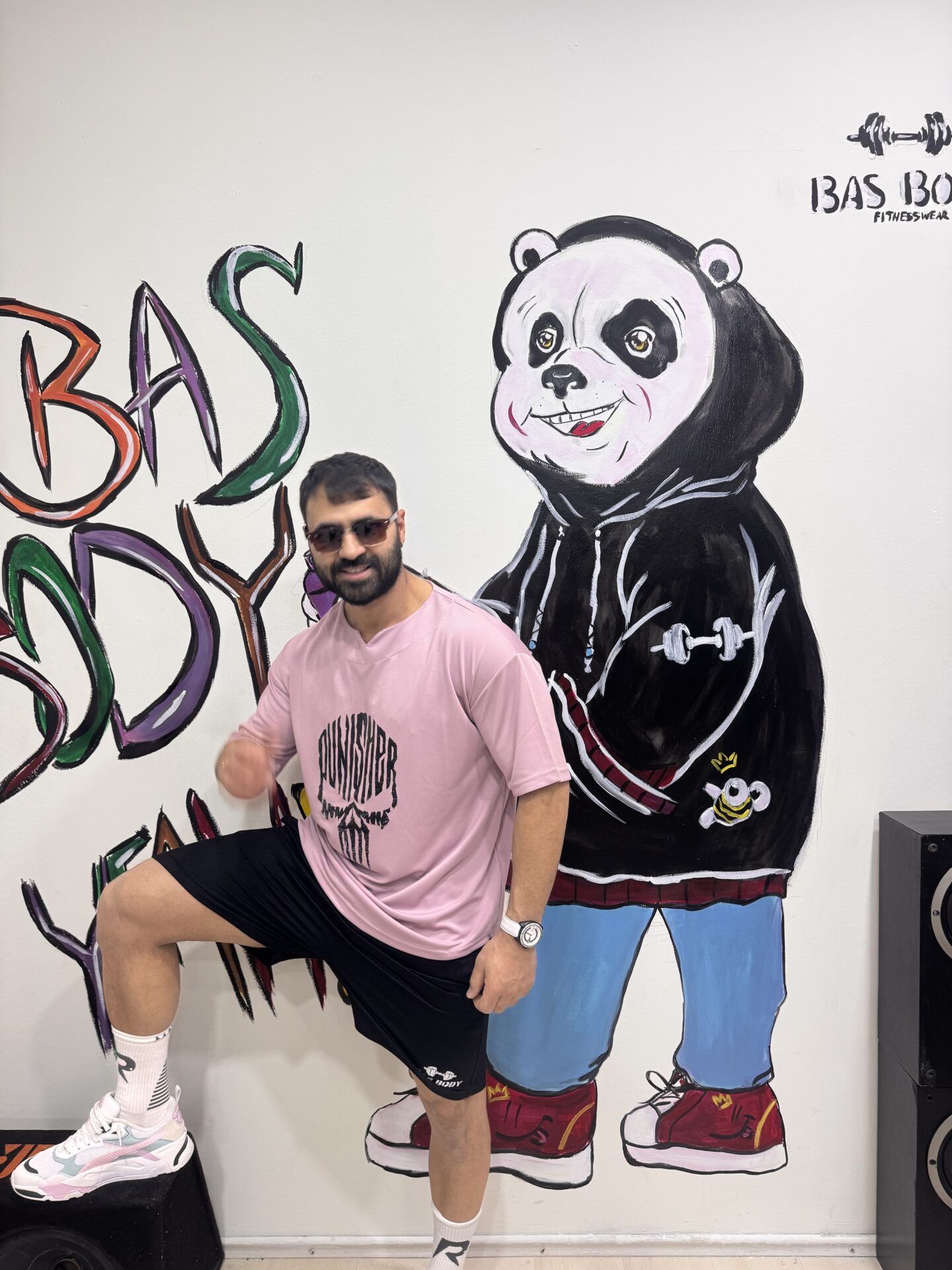 Punisher Baskılı Koyu Pembe Delikli Kumaş Relaxx Model Fitness Tişört - Görsel 4