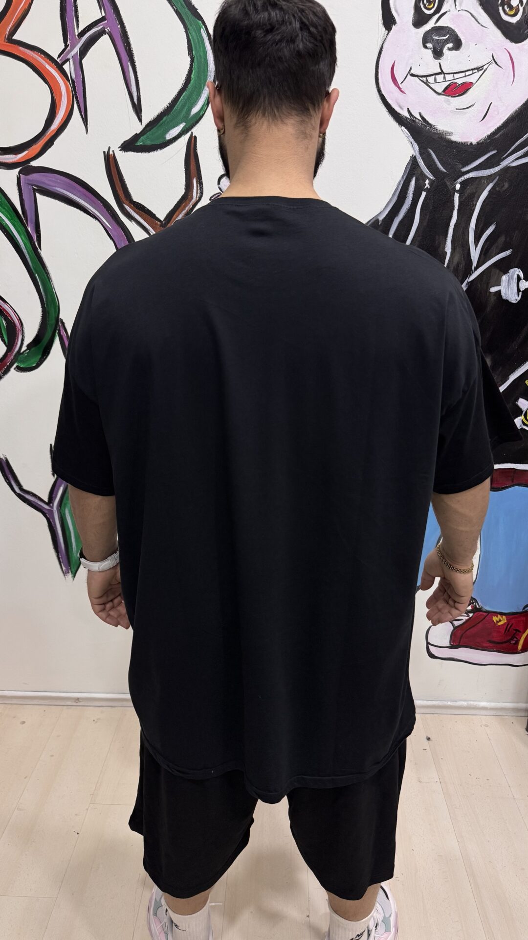 Ayıcık Desenli Siyah Battal Büyük Beden Bisiklet Yaka Tişört - Görsel 3