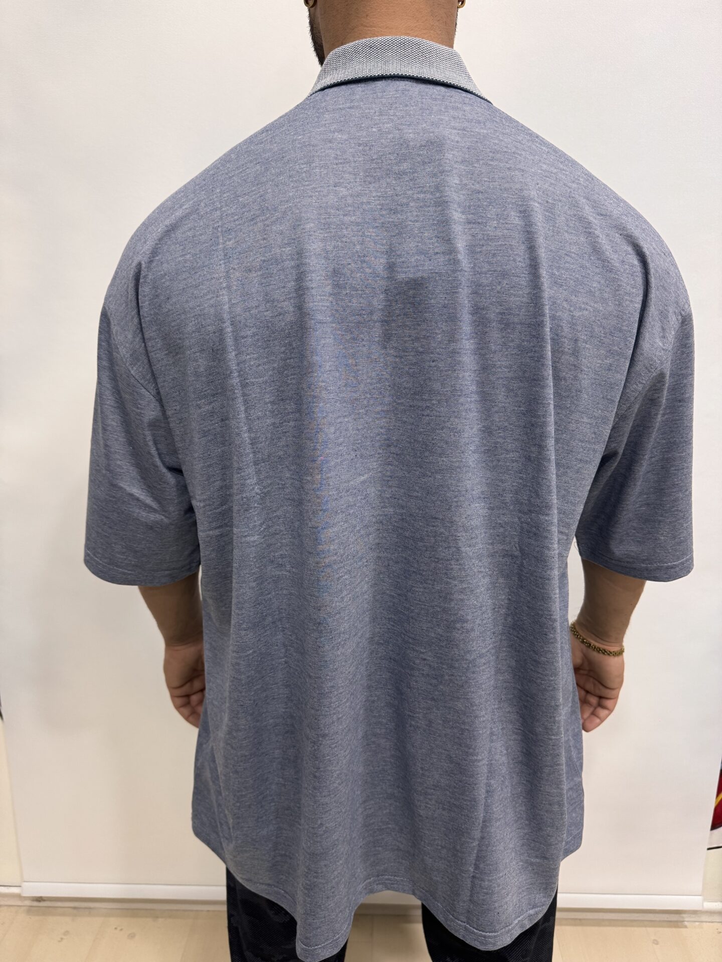 Büyük Beden Mavi Gri Kısa Kol Esnek Dokulu Bol Kesim Polo Yaka Tişört - Görsel 6