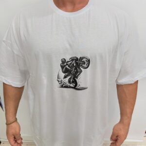 Beyaz Bisiklet Yaka Motorcu Baskılı %100 Pamuk Kısa Kol Tişört