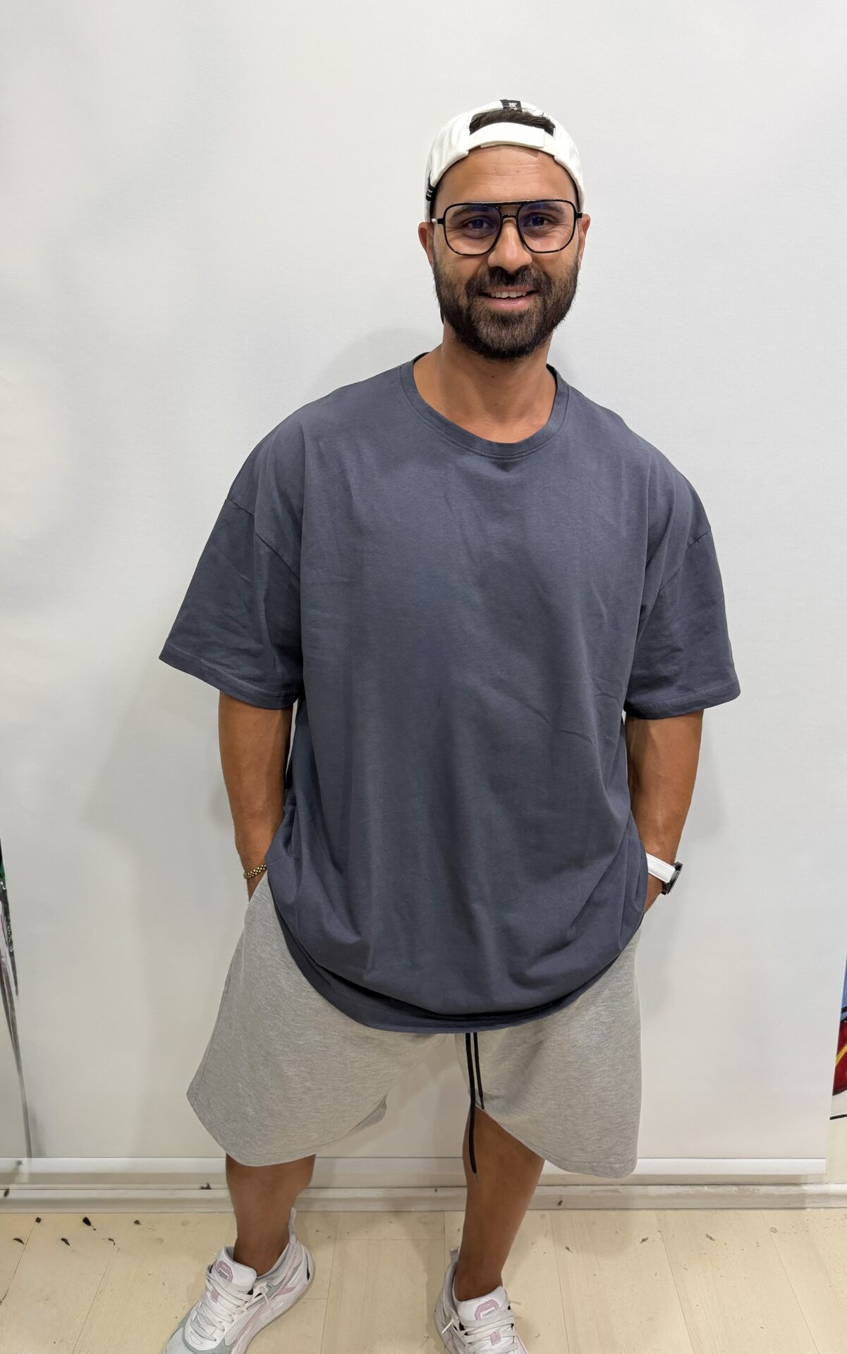 Gri Penye 2 İplik Kapri Şort Derin Çift Cepli Yumuşak Dokulu Kumaş %100 Pamuk - Görsel 4