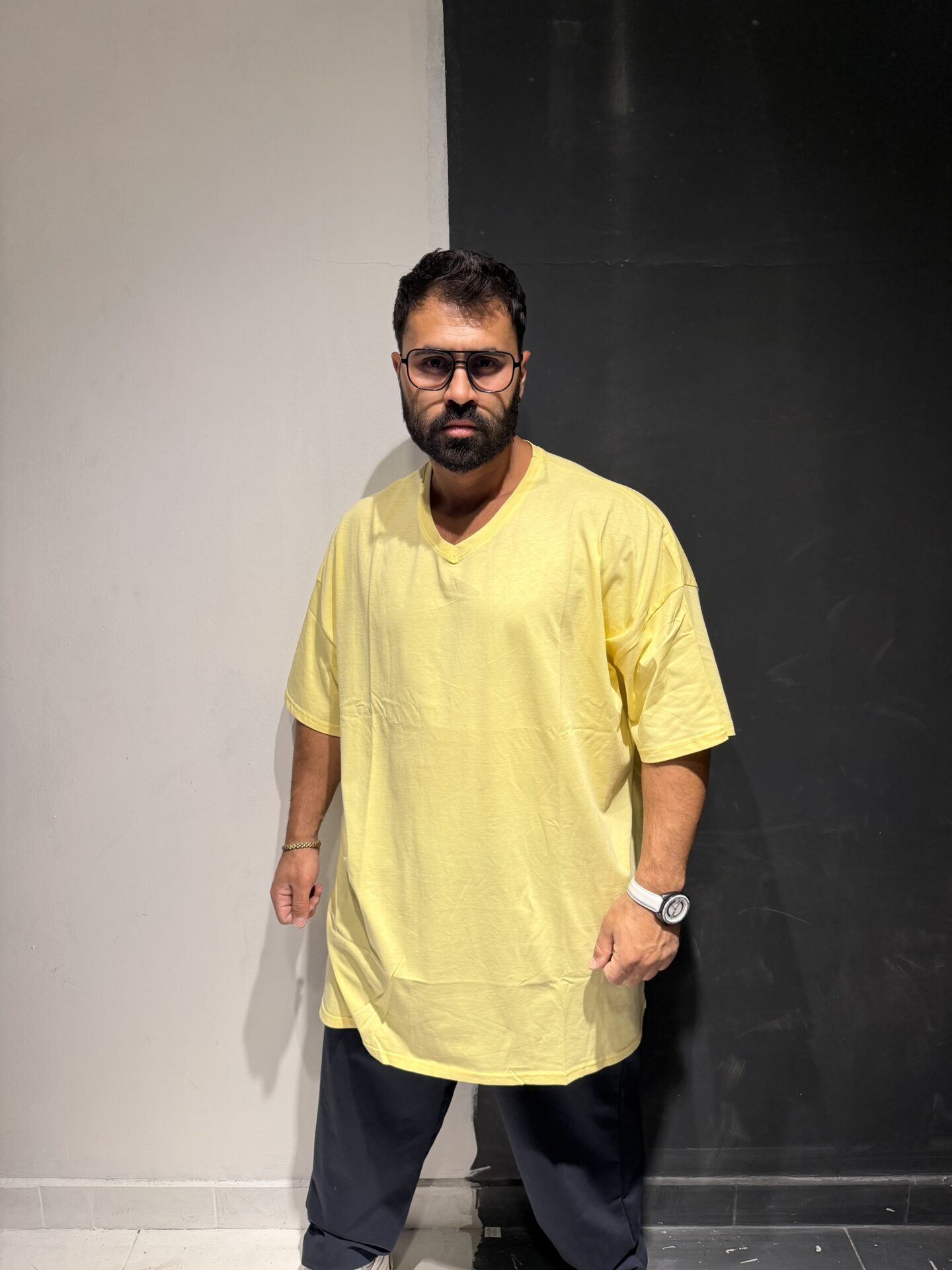 V Yaka %100 Pamuk Sarı Basic Kısa Kol Tişört - Görsel 2