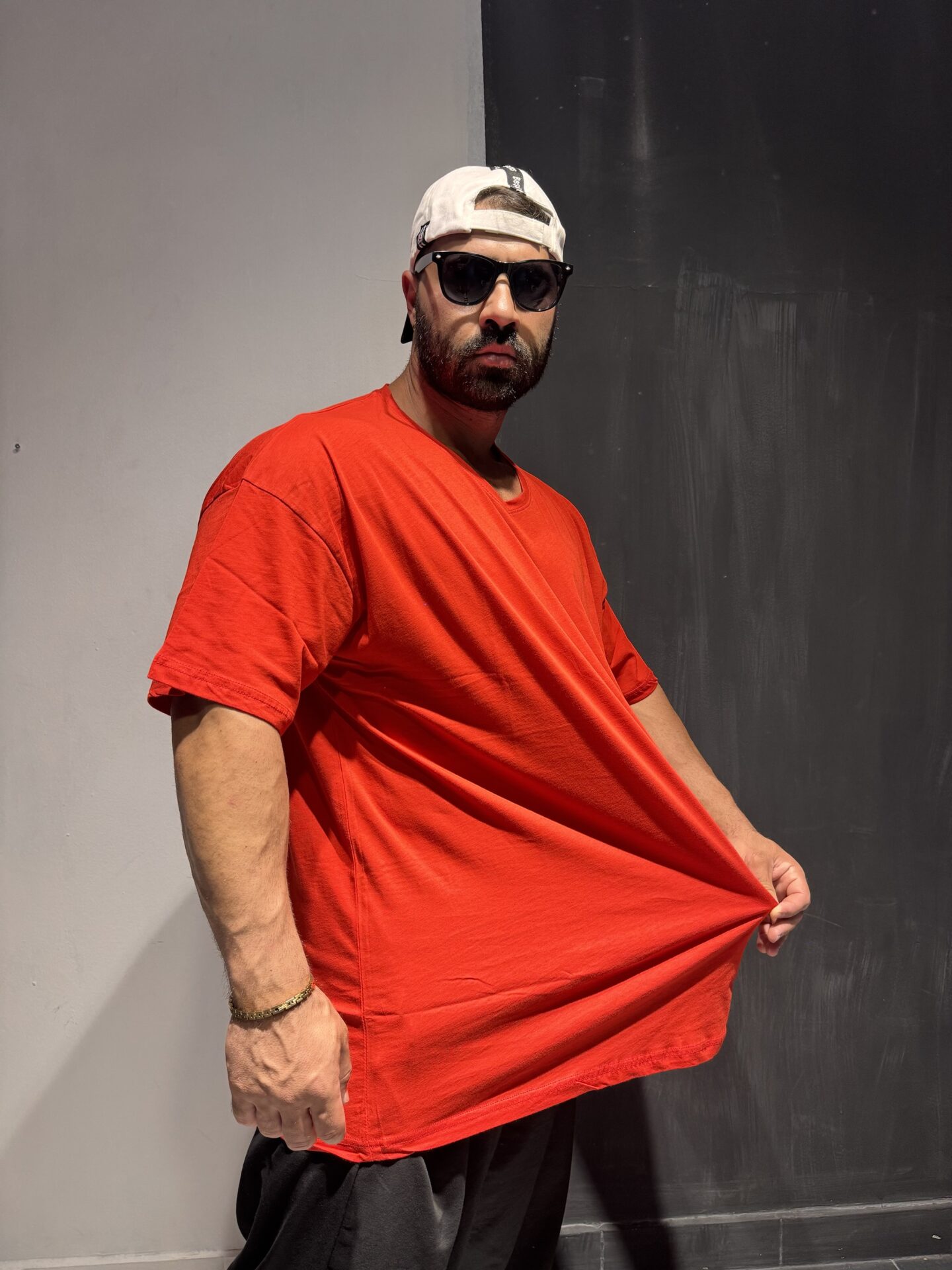 Büyük Beden Kırmızı Baskısız %100 Pamuk V Yaka Kısa Kol Oversize Tişört